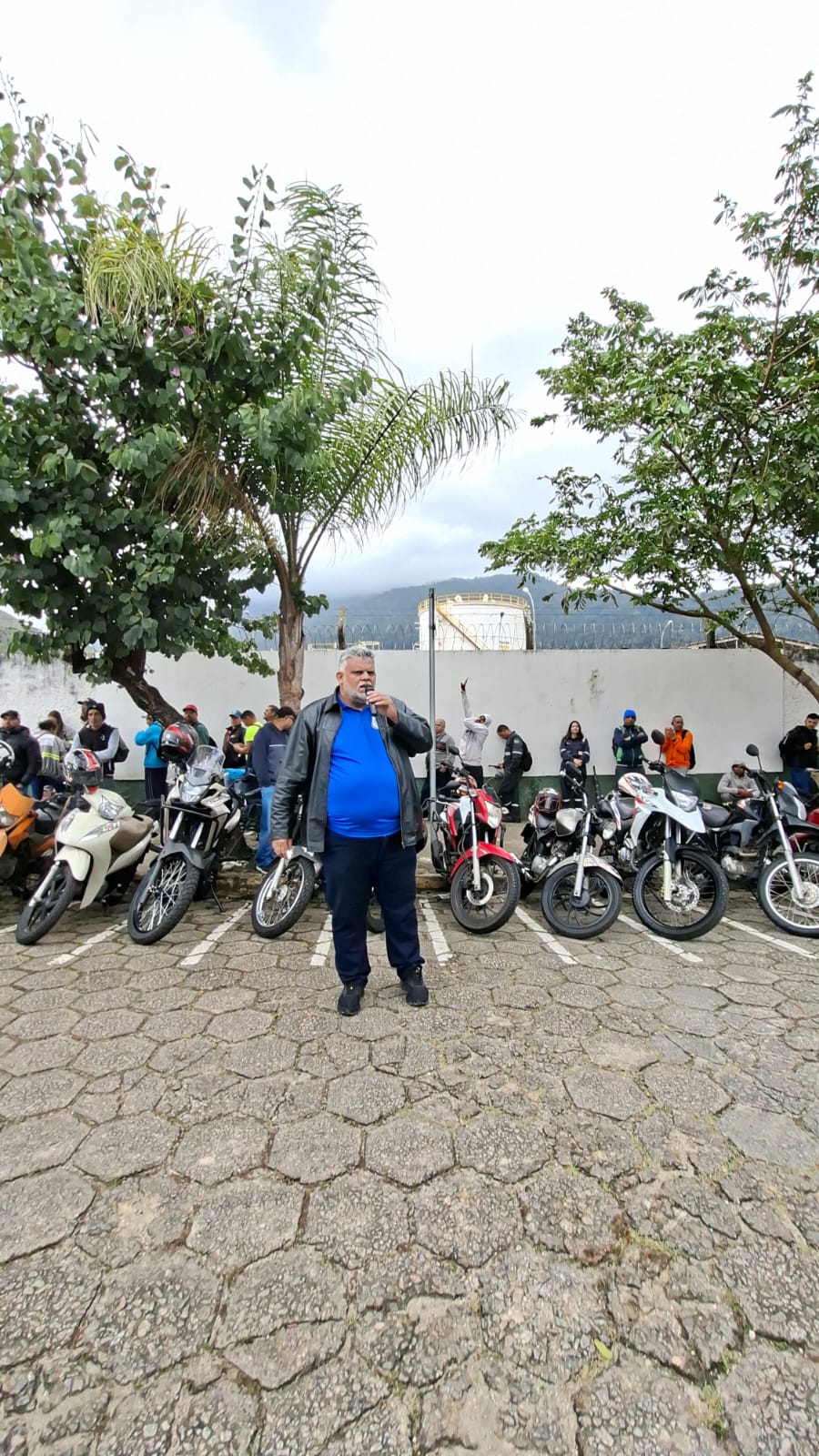 Sintricom cobra solução em registro de ponto no TEBAR e trabalhadores da GCB aprovam Acordo Coletivo