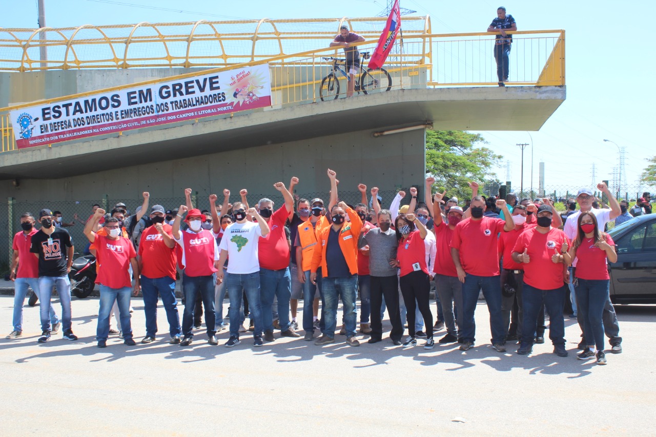 Contra calote, Sindicatos e trabalhadores se reúnem em protesto na Revap