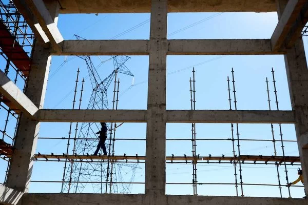 Construção civil eleva previsão de crescimento de 2% para 7% neste ano