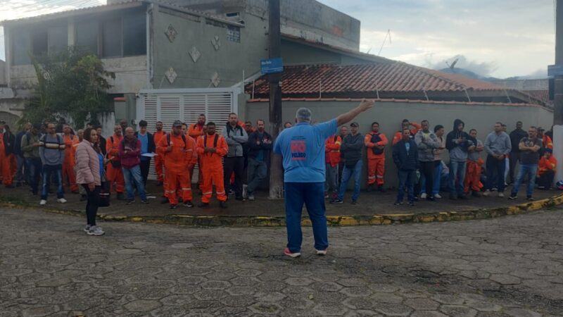 Assembleia no Tebar em São Sebastião define prazo para empresas negociarem com o Sintricom; apenas Chicago assinou acordo